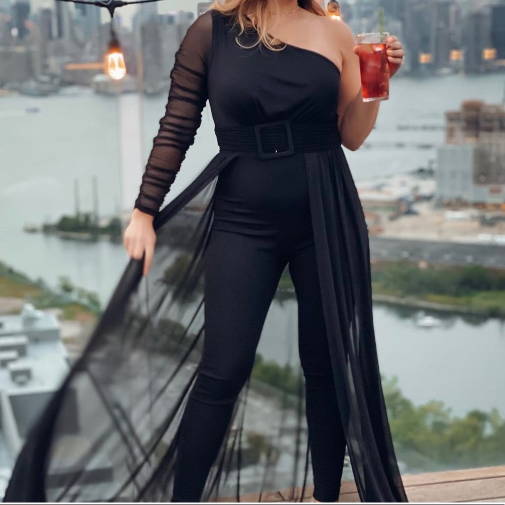 Fashion nova romper/jumpsuit